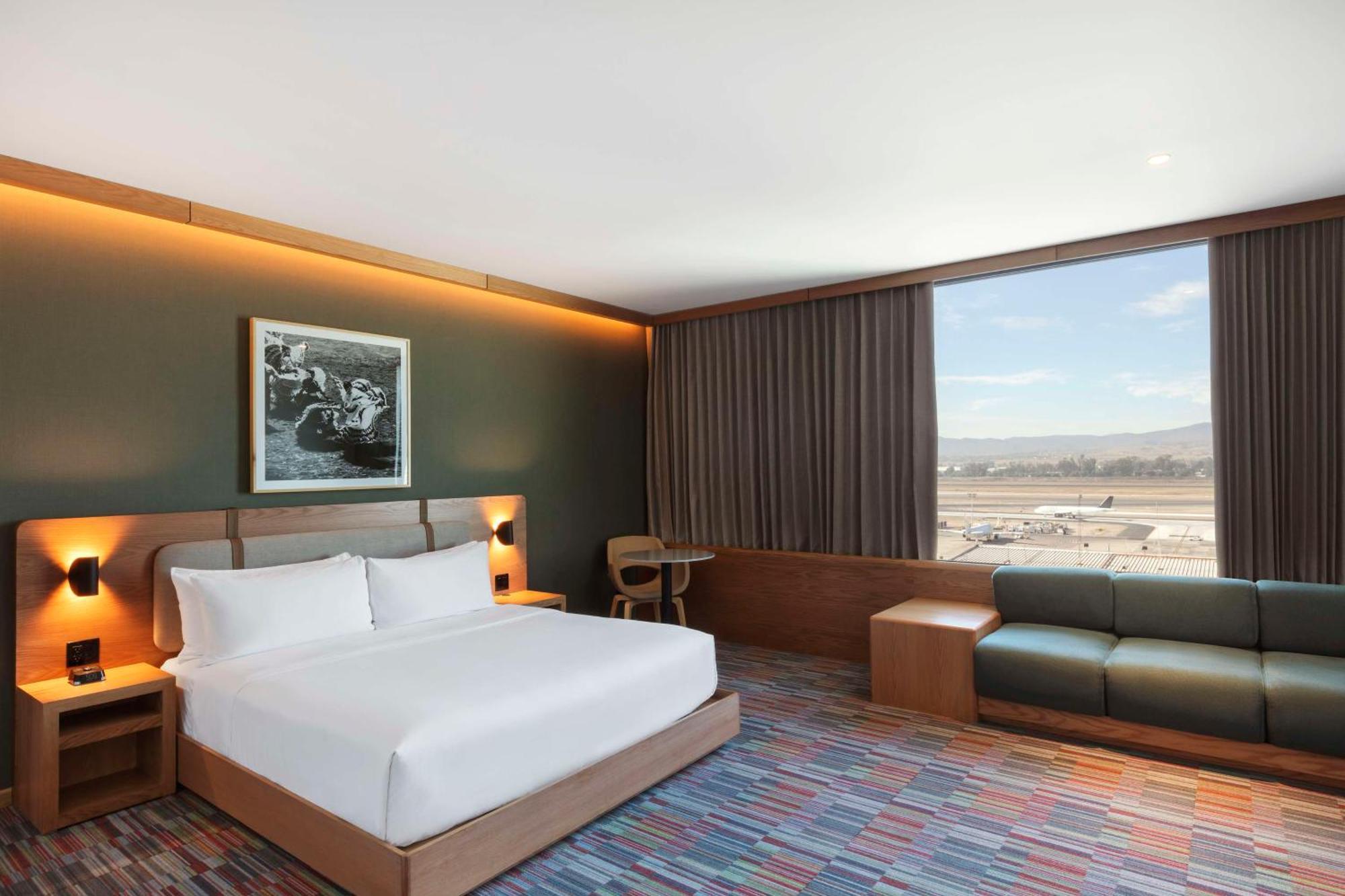 Hilton Garden Inn Guadalajara Airport Эль-Сапоте Экстерьер фото
