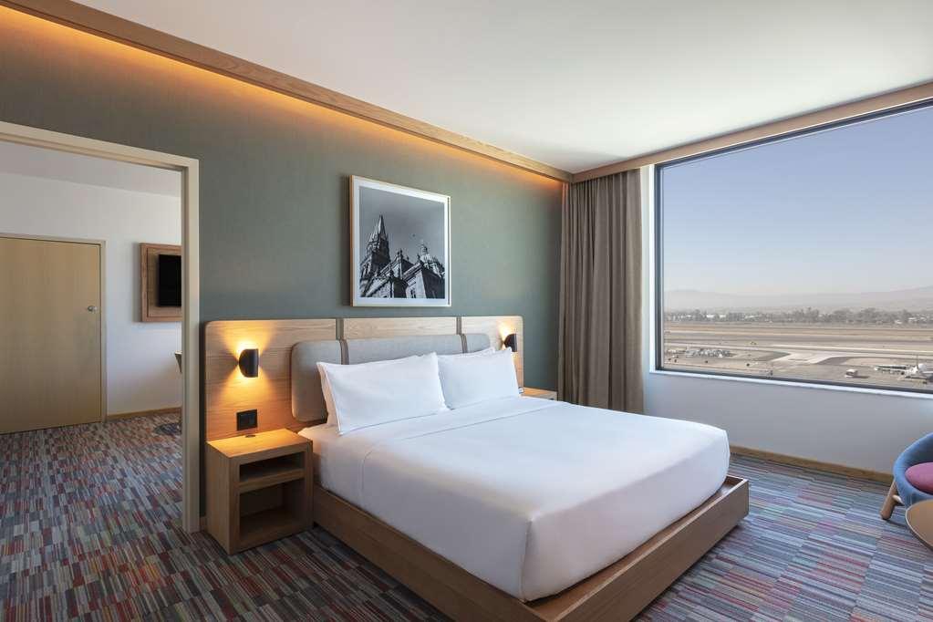 Hilton Garden Inn Guadalajara Airport Эль-Сапоте Номер фото